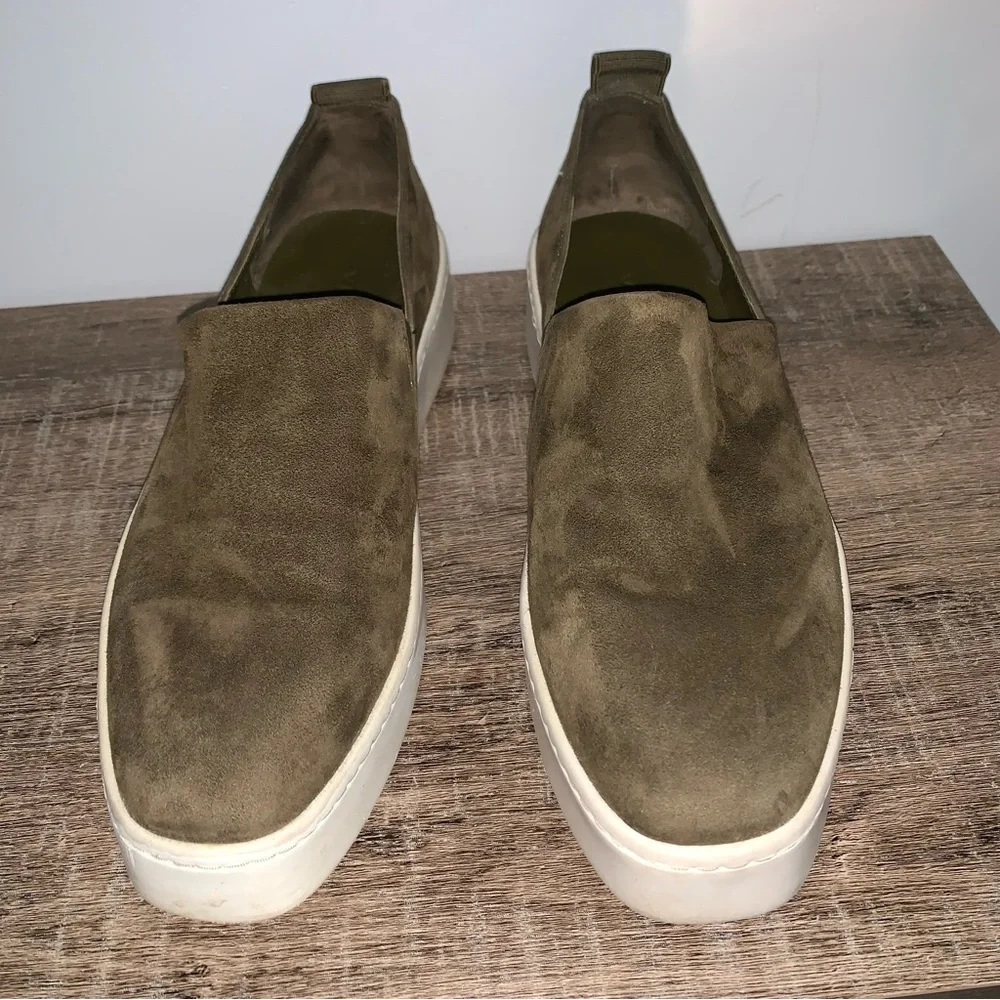 Womens 7 VINCE SAXTON Olive Green Suede Leather Rubber Platform Slip On Sneakers